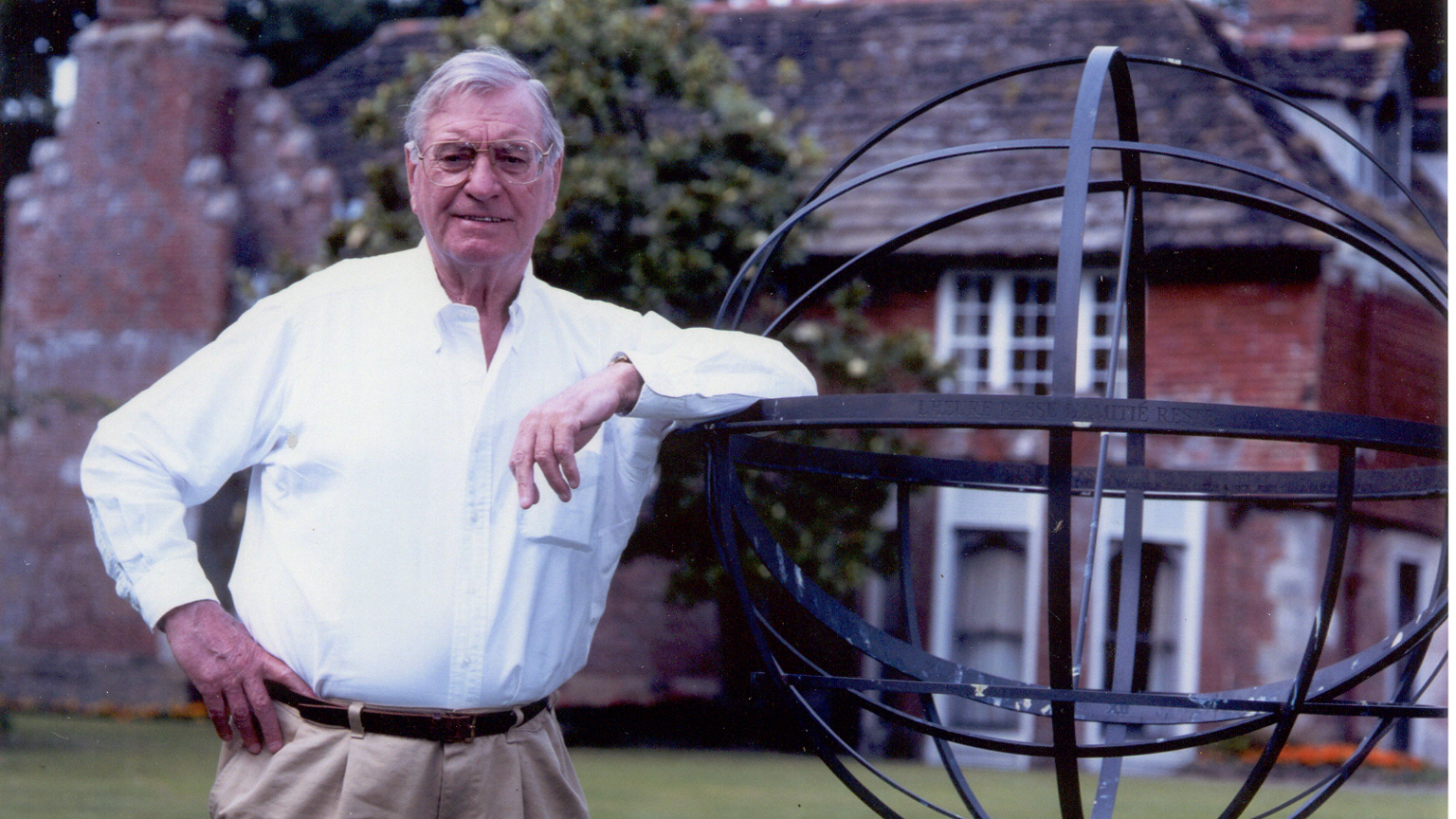 DB & Sundial.jpg