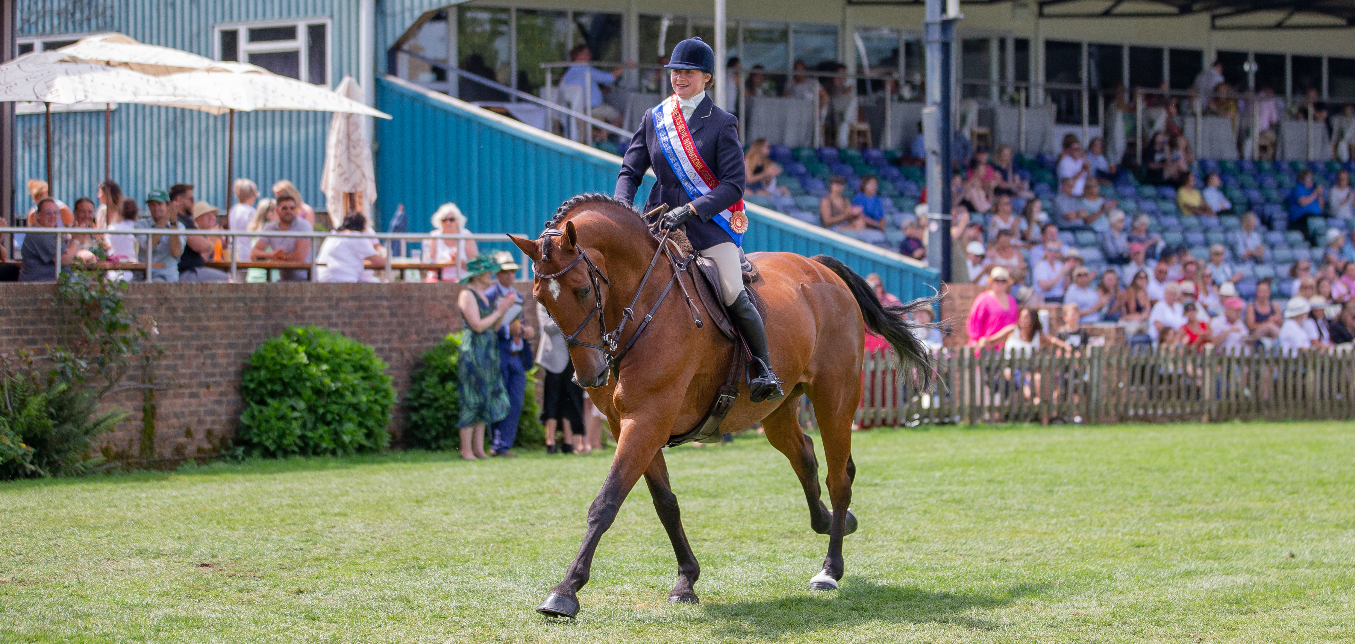 Nicole Lockhead Anderson MJM Lazlo 4