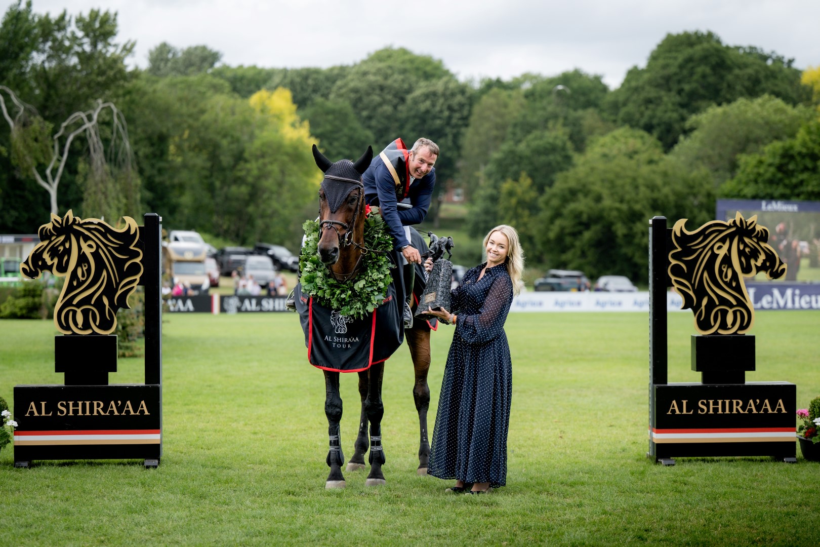 ROBWHITAKERWINNERYHICKSTEADERBY©Helencruden2025 (Large)