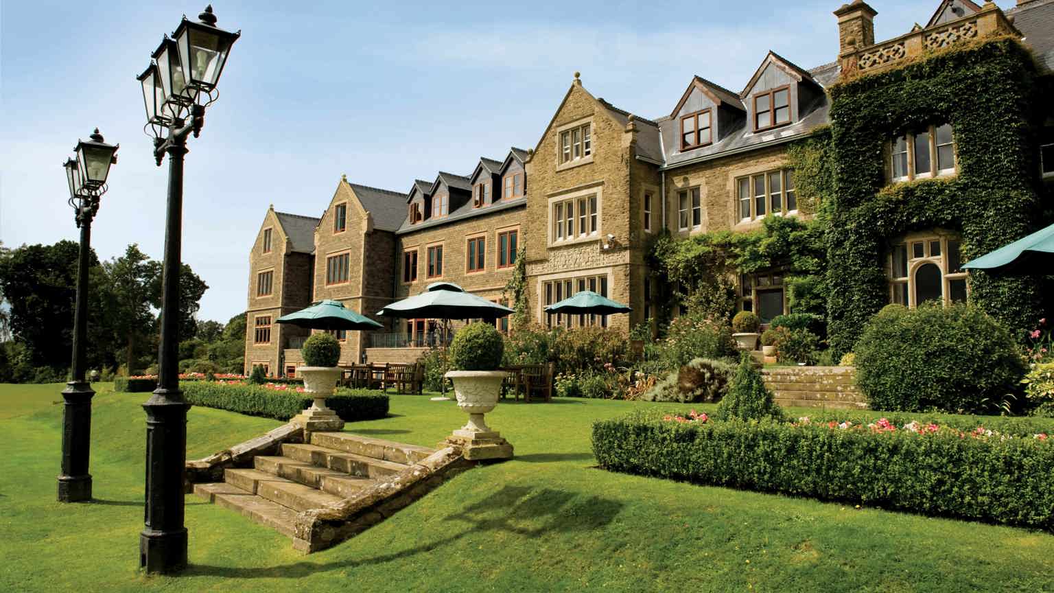 Accommodation_SouthLodge_01